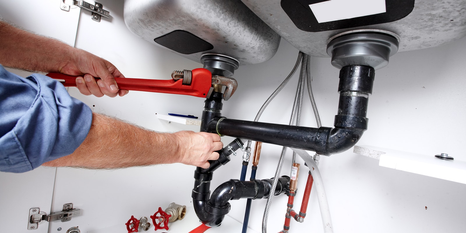 From Leaks to Lifesavers: Mastering Plumbing Services